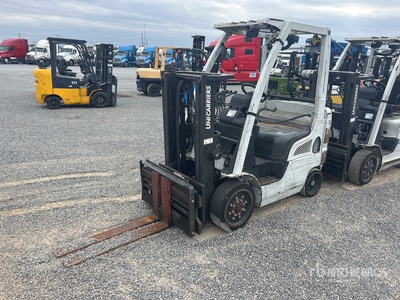 2013 UniCarrier MCP1F2A20LV 4000 lb Cushion Tire رافعة شوكية