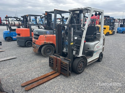 2014 UniCarrier MCP1F2A20LV 4000 lb Cushion Tire Carretilla Elevadora