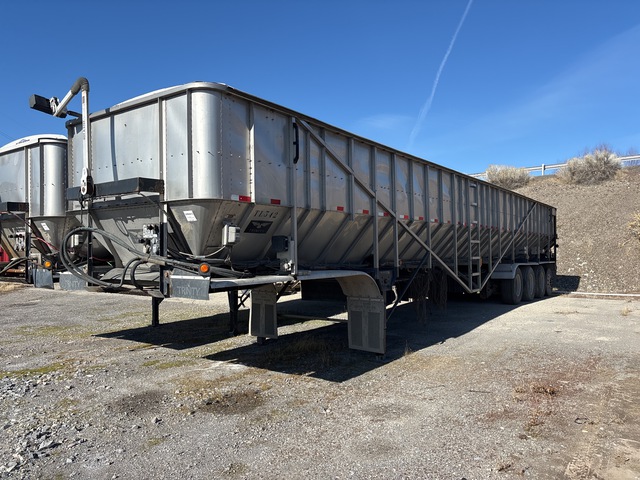 2017 Trinity 53 ft Quad/A Live Bottom Trailer