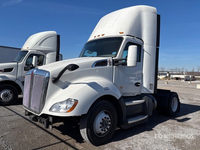 2019 Kenworth T680 S/A Day Cab Truck Tractor