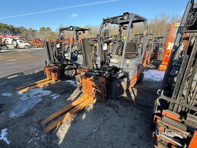 2014 Toyota 8FGCU20 4000 lb Forklift