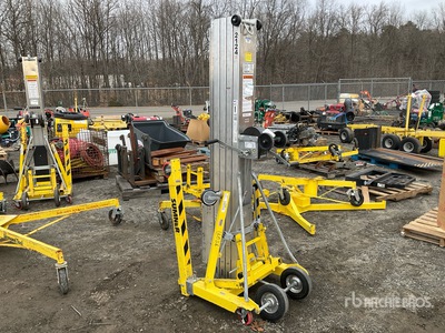 2024 Sumner Manufacturing 2124 Material Hoist