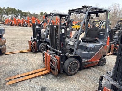 2014 Toyota 8FGCU20 4000 lb Cushion Tire Forklift