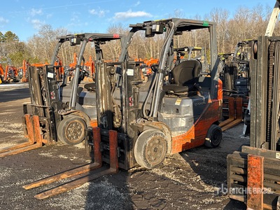 2013 Toyota 8FGCU20 4000 lb Cushion Tire Forklift