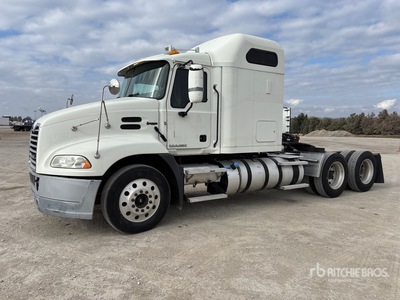 2015 Mack CXU613 6x4 Cabeza Tractora Cabina Dormitorio