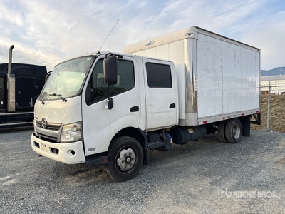 2013 Hino XJC740 Kastenwägen