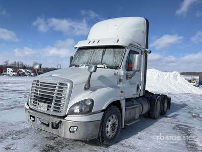 2018 Freightliner Cascadia 125 6x4 Cabeza Tractora Cabina Corta