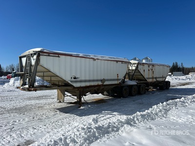 1999 Doepker 28 ft Tri/A Super B-Train Lead Grain Trailer