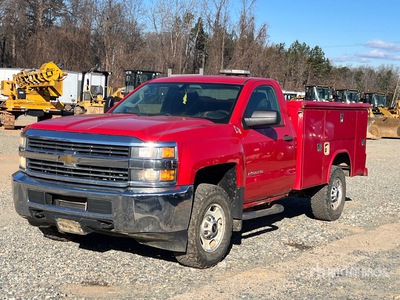 2015 Chevrolet Silverado 2500HD 4x4 Camion utilitaire
