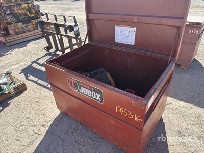 Quantity of (2) Harrington NER050L-15 Monte-charge pour matériaux