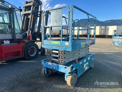 2013 Genie GS-2646 Electric Scissor Lift