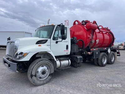 2009 International 7400 6x4 Vacuum Tanker Truck