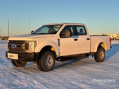 2017 Ford F-350 XL 4x4 Crew Cab Pickup
