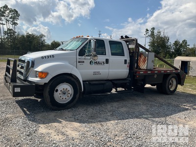 2008 Ford F-650 4x2 Gin Pole Truck
