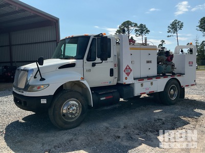 2007 International 4400 4x2 Autocarro officina