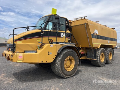 2006 Cat 730 30000 L 6x6 Camion-citerne à eau articulé