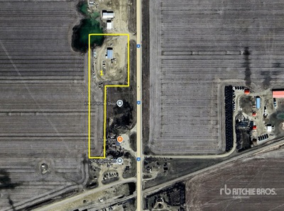 Elrose, SK 4 Hwy 6.81 +/- Acres on Title Propriété industrielle