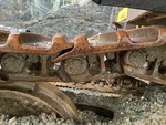 Undercarriage with Left Grouser Height