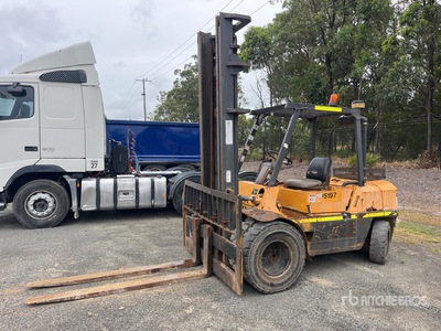 Mitsubishi FD40T Forklift (Inoperable)