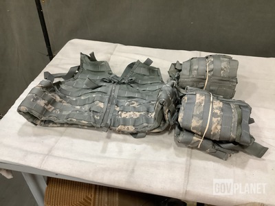 (250) Fighting Load Carriers