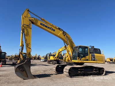 2021 Komatsu PC490LC-11 Tracked Excavator