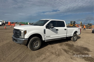 2019 Ford F-250 4x4 Crew Cab Pickup