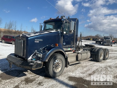 2015 Kenworth T800 6x4 T/A Day Cab Truck Tractor