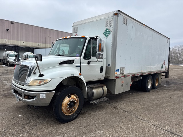 2011 International 4400 Van Truck