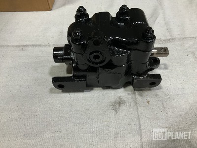 (18) Scott CM11-N02-R15-DL5-21 Directional Control Linear Valves