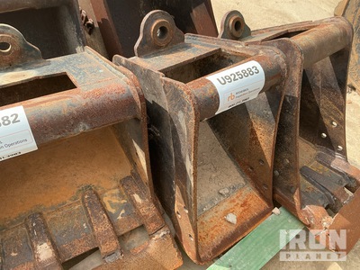 Quantity of (6) Buckets