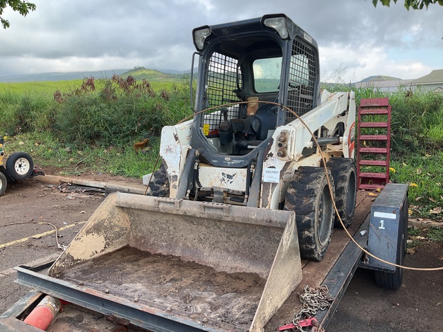 2021 Bobcat S510 Skid Steer Loader w/ T/A Towmaster Trailer