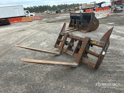 Pemberton Wheel Loader Forks - Fits Komatsu WA250-5