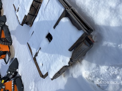 2025 Kit Containers QT-F-BLANK Montageplatte für Kompaktlader-Anbaugerät