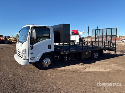 2019 Isuzu NPR HD 4x2 Camionnette pour travaux paysagers