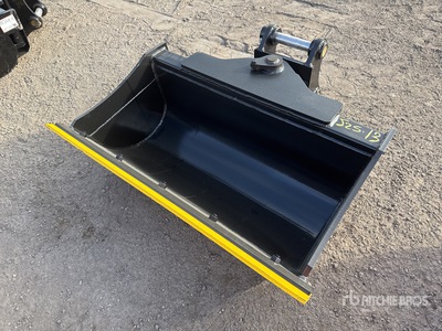 Trojan 50CL 42 in Tilting Excavator Bucket (Unused)
