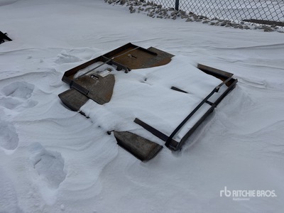 Quantity of (10) 2025 Kit Containers QT-F-BLANK 44 in لوحة تركيب للسكيد ستير