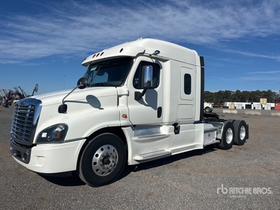 2019 Freightliner Cascadia 125 6x4 T/A Sleeper Truck Tractor