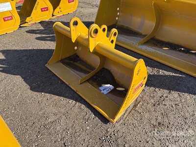Teran BKT580N48CLN 48 in Cleanup Backhoe Rear Bucket - Fits Case 580N (Unused)