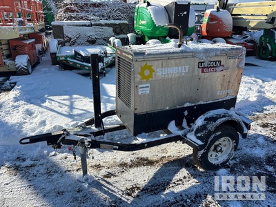 2014 (unverified) Lincoln Vantage 400 450 A Mobile Multi-Process Engine Driven Welder