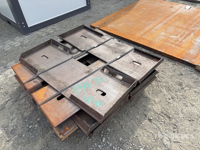 Quantity of (10) 2025 Kit Containers QT-F-BLANK Skid Steer Attachment Mounting Plate