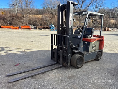 2006 Toyota 7FBCU45 4600 lb 電動フォークリフト