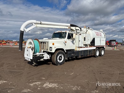 1998 International 2554 6x4 Camion pelleteuse sous vide