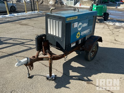 2018 Miller Big Blue 400 Pro Mobile Multi-Process Engine Driven Welder (Inoperable)