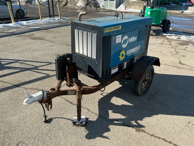 2018 Miller Big Blue 400 Pro Mobile Multi-Process Engine Driven Welder (Inoperable)