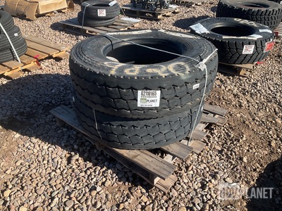 (2) Michelin 315/80R22.5 Tires
