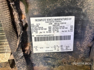 2014 Ford 4x2 Furgón de Reparto