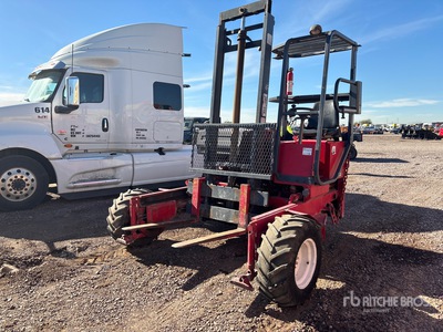 1995 Moffet M5000 5000 lb Chariot élévateur sur camion