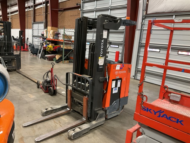 2020 Toyota 9BRU18 Electric Forklift