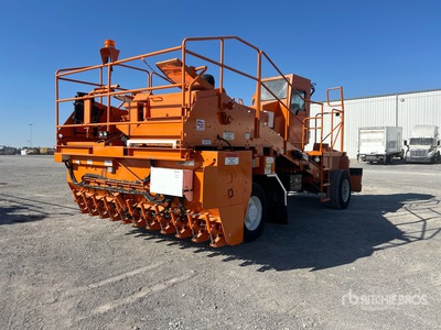 2016 Bearcat BC2016 Chip Spreader