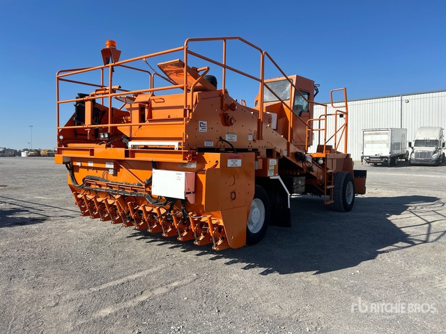 2016 Bearcat BC2016 Chip Spreader | Ritchie Bros. Auctioneers